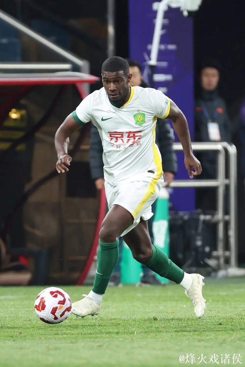 法比奥:把最好的表现留在北京 国安不夺冠我不走 法比奥:把最好的表现留在北京 国安不夺冠我不走