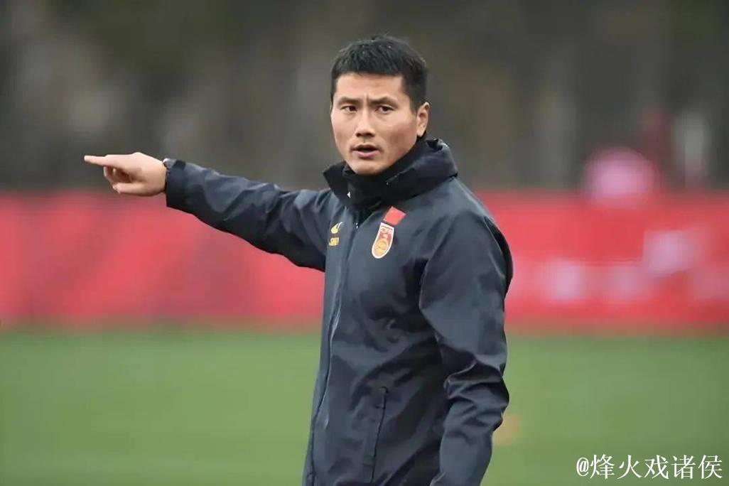 邵佳一谈执教国足目标:以拼搏精神与成绩回报国人 邵佳一谈执教国足目标:以拼搏精神与成绩回报国人